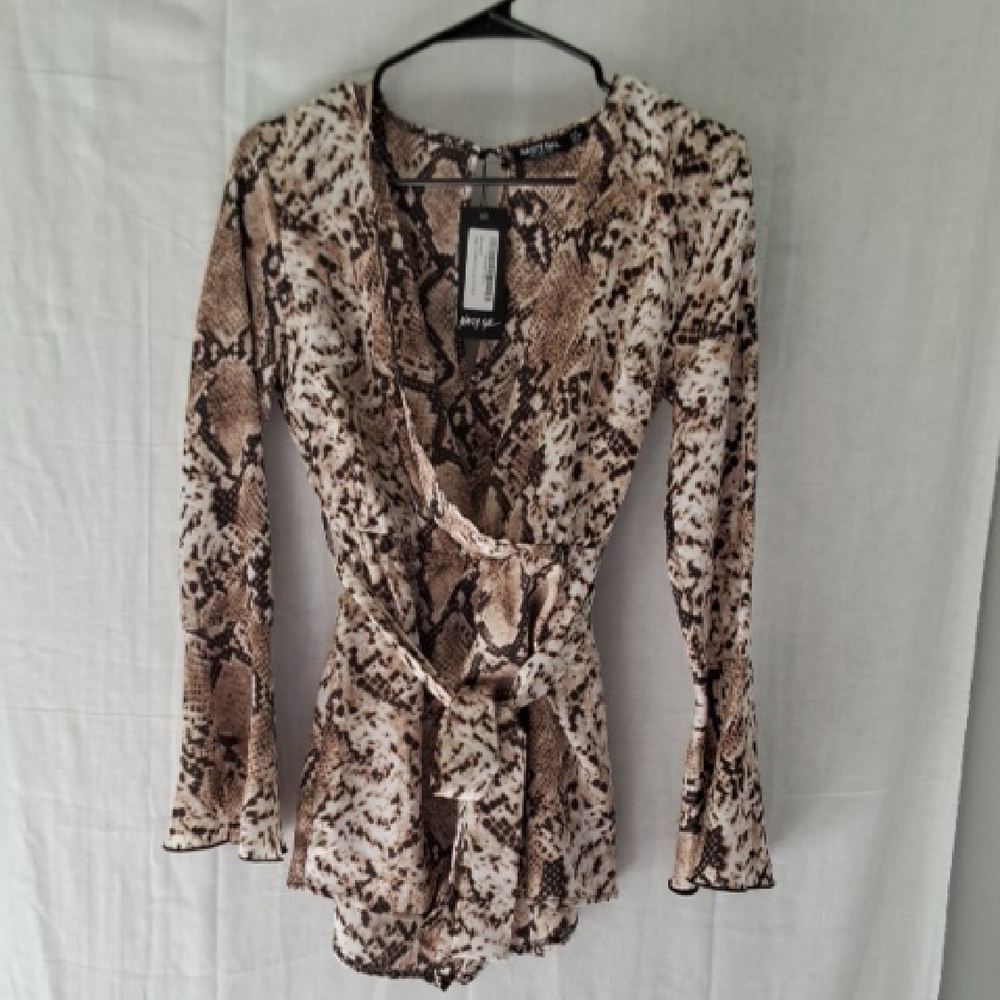 Nasty Gal Brown and Tan Snakeskin Blouse.‎ CAJA. # 1